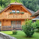 Apartma Apartma In Jezerci *