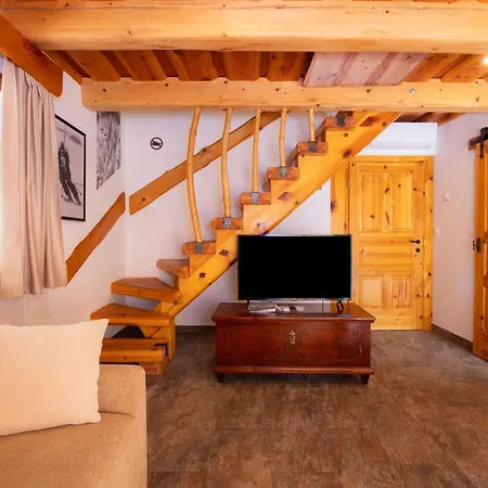 公寓 Apartma In Jezerci *