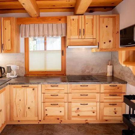 Lejlighed Apartma In Jezerci *