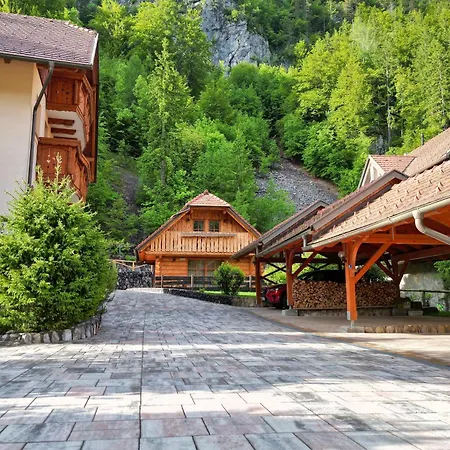 Apartma In Jezerci * Gozd Martuljek