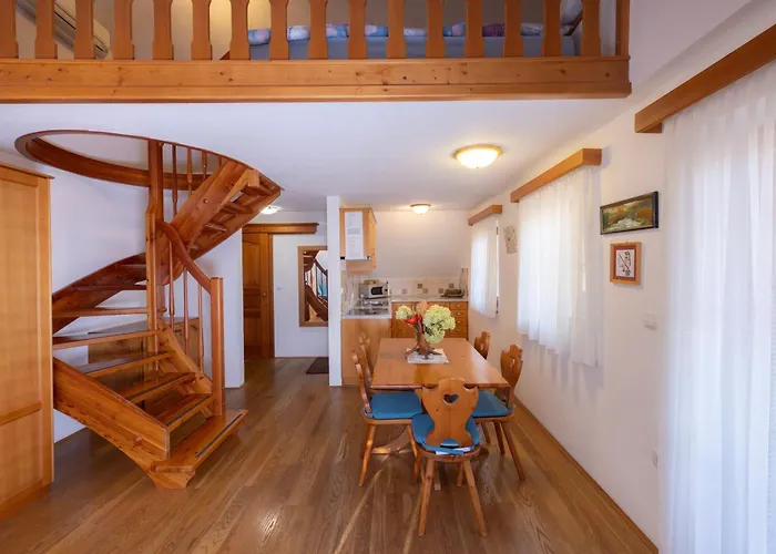 Apartma In Jezerci * Gozd Martuljek
